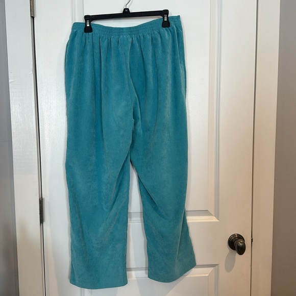 Alfred Dunner Teal and Navy 2 pair pull on corduroy Pants slacks trousers 16P - Picture 7 of 14